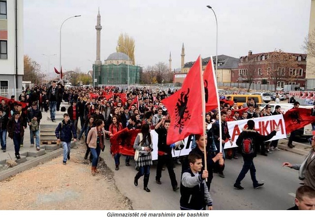 Nxenesit e Prishtines marsh per Bashkim Kombetar