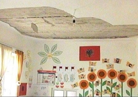 Gjirokaster: Shembet tavani i kopshtit, shpetojne mrekullisht 17 femije