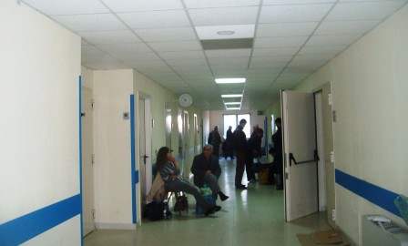 Nje semuret, i tere fisi shkon ne spital