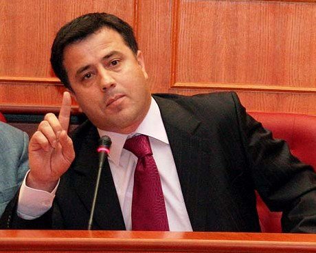 Mos ndoshta Ministri i Brendshem beson se kush ben seks eshte me SIDA?!