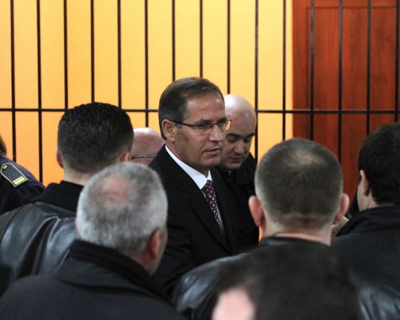 Momenti kur shpallet i pafajshem...