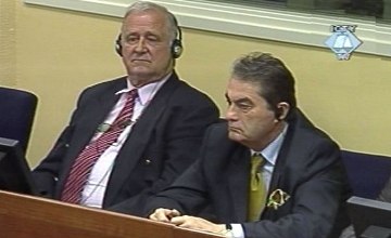 Dy te denuar serbe per krime lufte thone se shqiptaret iken nga Kosova se kishin frike nga NATO!
