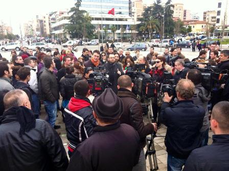 Revolta e Mirela Kumbaros: Ne Shqiperi nuk ka shoqeri civile