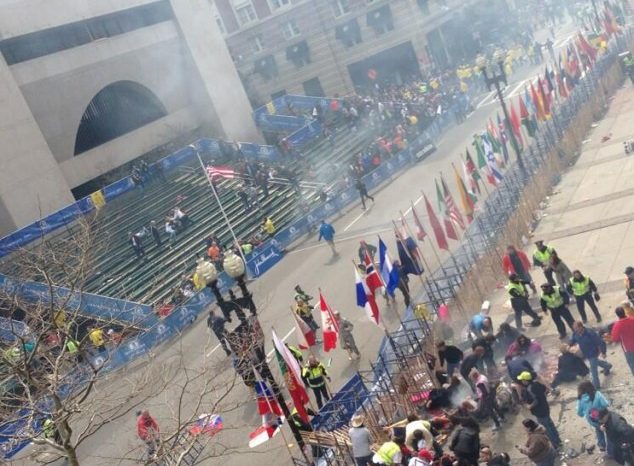 Shperthime te fuqishme ne maratonen e Bostonit (FOTO DHE VIDEO)