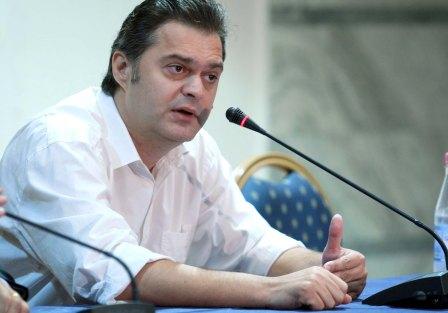 Të varfërit, shumica e përmbytur e këtij vendi... - Ben Blushi