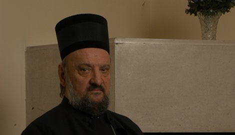 Skandalizohet Kisha Ortodokse. Peshkopi, video pornografike ne seri