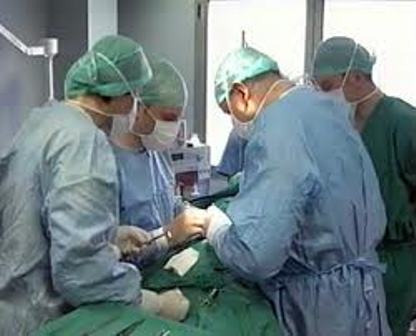 Itali, kirurgu i heq gabimisht veshken shqiptarit, denohet me 10 muaj burg