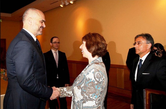 Ashton: Te krijohet sa me pare qeveria e re, per nje vrull te ri integrimi