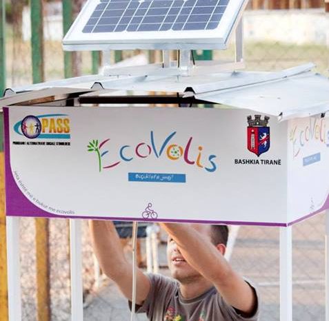 Panele diellore per energjine e rinovueshme