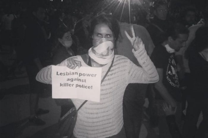 Grate dhe vajzat, emblema e protestes ne Turqi
