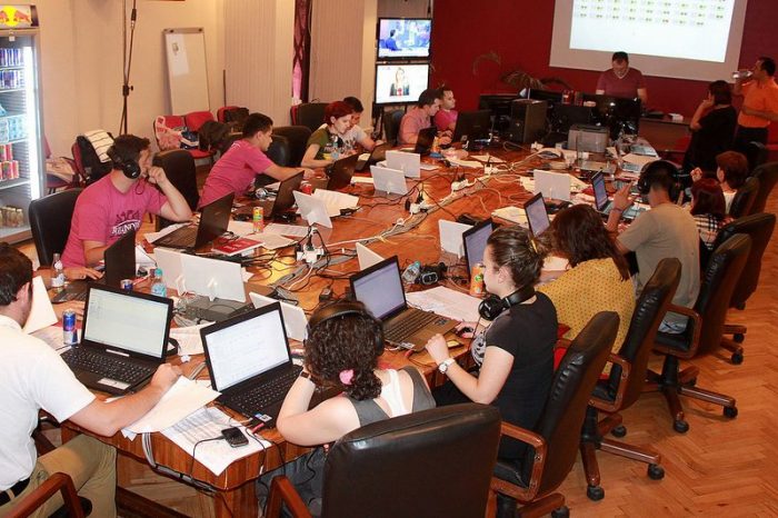 Ne "dhomen e betejes" - vetem te rinj (FOTO)