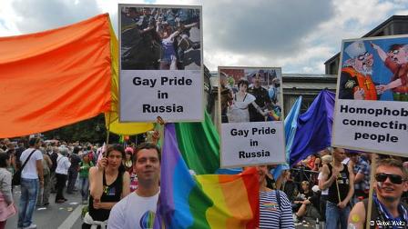 Ndalimi i propagandes homoseksuale ne Rusi kufizon te drejtat e homoseksualeve dhe lesbikeve