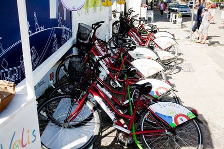 Tirane, grabiten 10 bicikleta te Ecovolis prane stadiumit “Dinamo”
