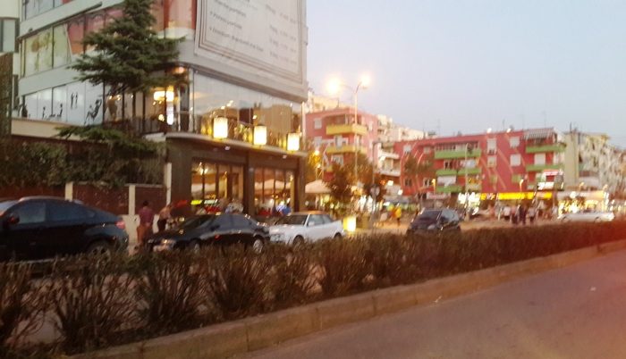Mjafton edhe vetem nje krasitje per te shpetuar jete... (FOTO ne kuader te konkursit te fotos Historia Ime)