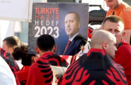 Mustafa Nano mbeshtet Alma Lamen ne 'denoncimin' per Erdogan-in