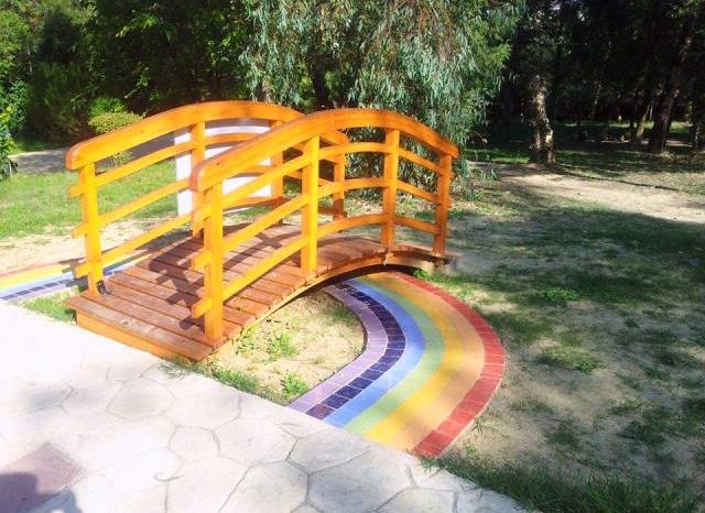 Kopshti i Diversitetit, artisti i talentuar rom mbeshtet publikisht LGBT