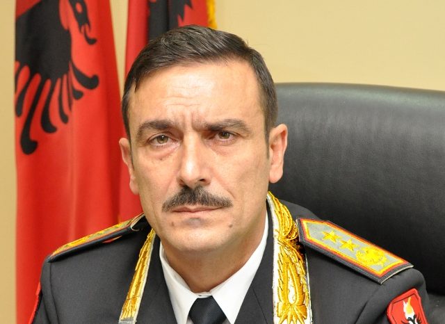 Kush nuk paguan gjobat nuk mund te dale jashte Shqiperise, thote drejtori i Policise
