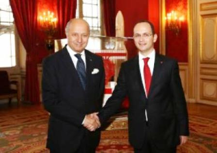 Bushati per stoqet kimike siriane: SHBA na kerkoi, por s’e kemi vendosur. AKIP kerkon referendum