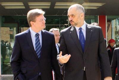 Pergjigjet Rama per armet kimike, ja cfare thote