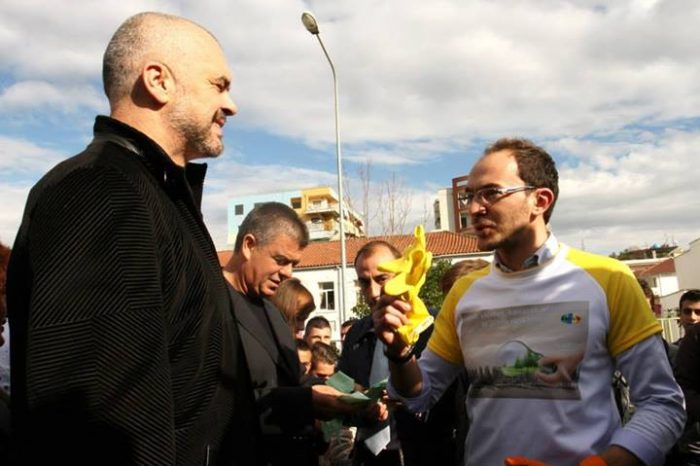 Te pastrojme Shqiperine - Kryeministri ne "aksion"