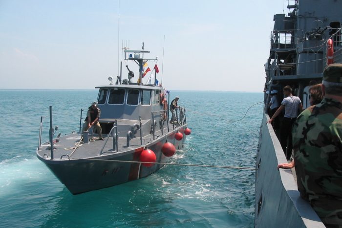 Jemeni fal tre marinaret shqiptare