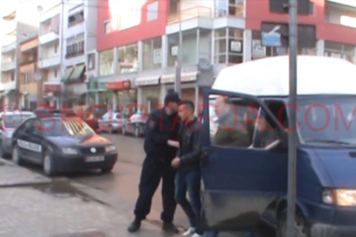 Kapet banda e hajduteve, ne 3 muaj vodhen 8 dyqane