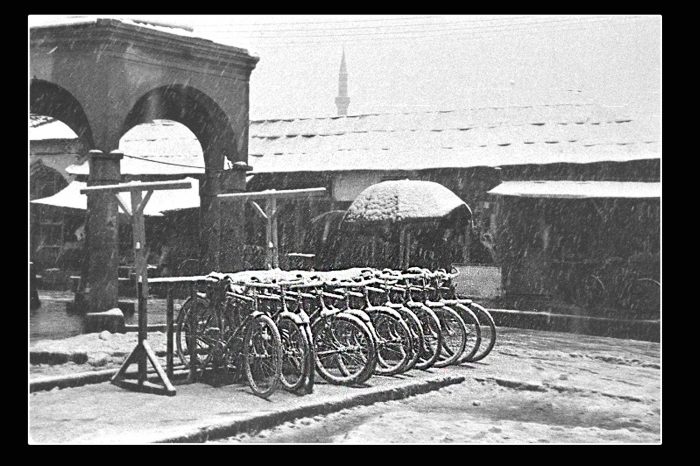 Tirana 1950 - me stacion bicikletash