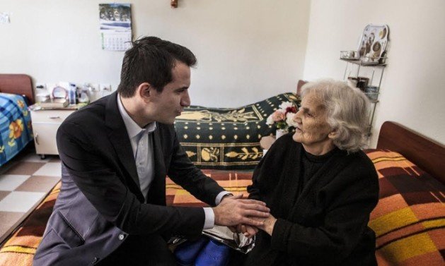 Pensione sociale per ata te moshuar qe nuk kane paguar sigurimet