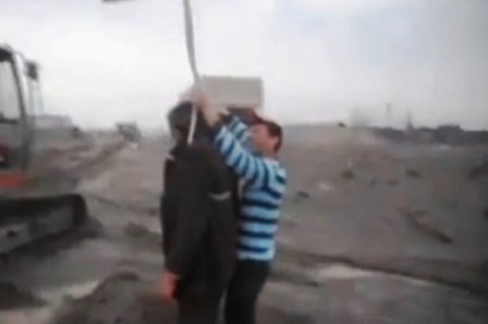 VIDEO/Berat, lidhin dhe varin te moshuarit se i kishte share