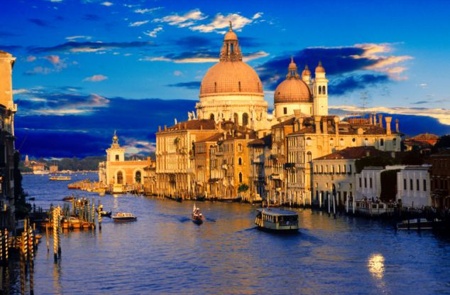 Video/Venecia ne referendum jo-zyrtar per t'u ndare nga Italia