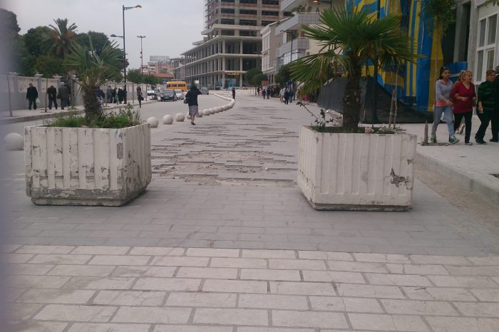 Pedonalja ne Sheshin e Flamurit, Vlore