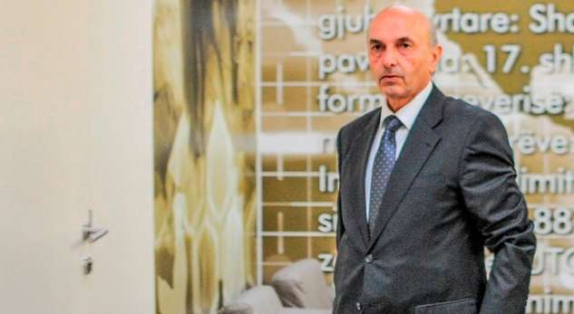 Isa Mustafa zgjidhet kryetar i Parlamentit ne Kosove