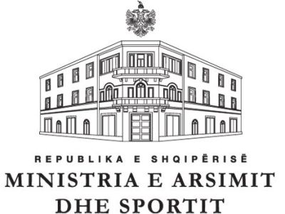 Shqiperia shkarkoi ilegalisht drejtoret e shkollave, thote raporti