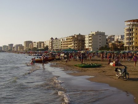 Plazhet e ndotura nga ujerat e zeza