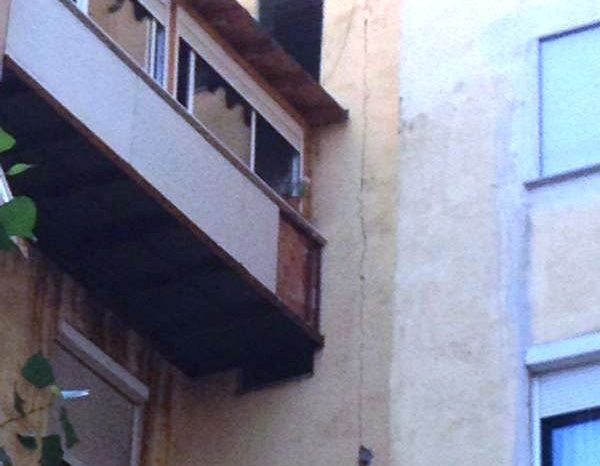 Emisioni qe zgjidh probleme, shkakton probleme me banoret e nje pallati ne bllok, thote Tema