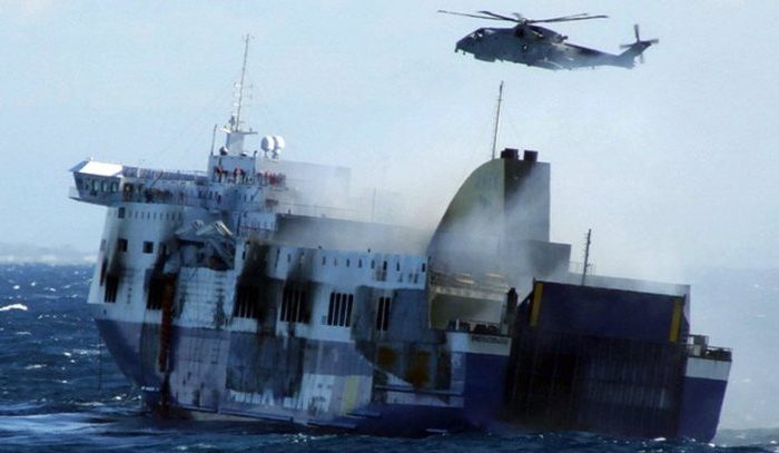 “Burrat rrihnin gratë e tyre dhe ofronin flori që të hipnin në helikopter para fëmijëve”