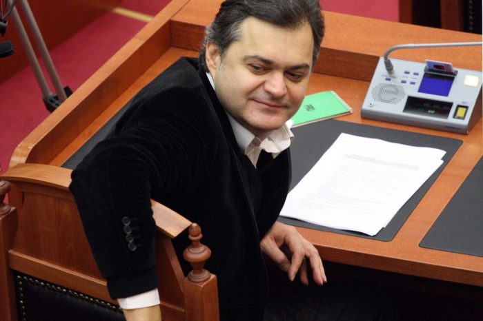 Pse votoj Syrizën - Nga Ben Blushi
