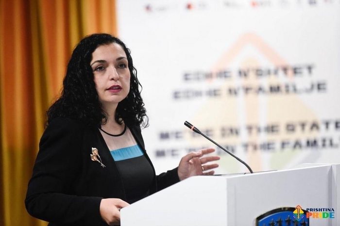 Presidentja Osmani çel Javën e Krenarisë në Prishtinë